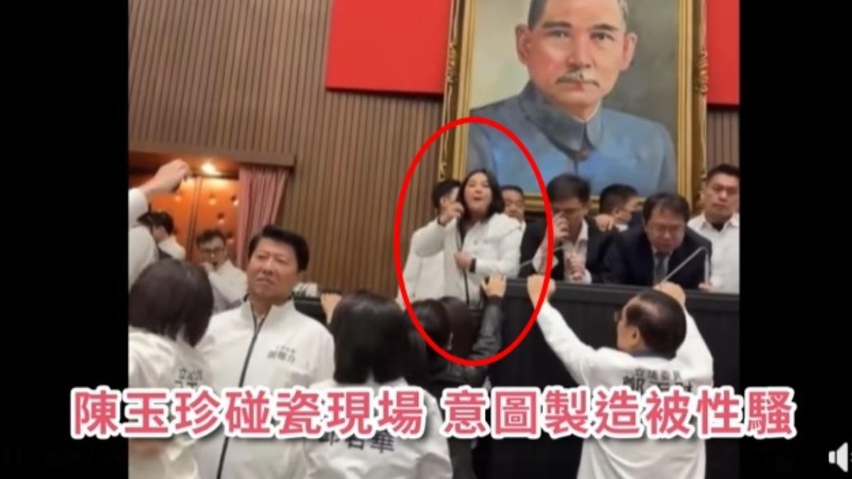 國民黨女戰神「外套裡藏玉體」　吳沛憶：低劣到非常吃驚