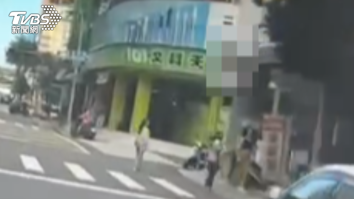 才剛說完話!高雄男超商內突暈倒 下秒「無呼吸心跳」急送醫