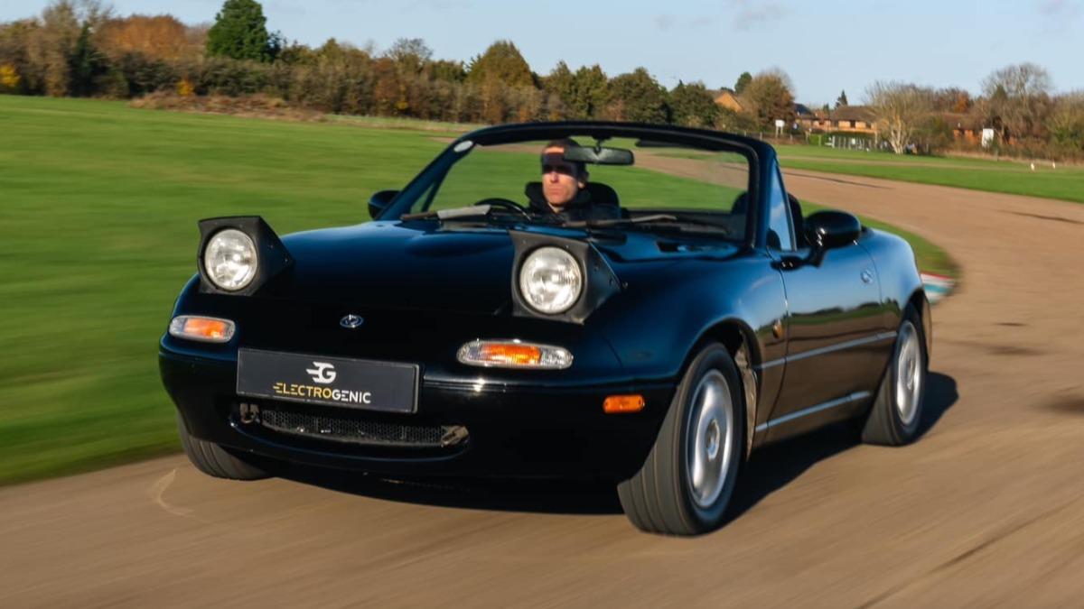 初代MX-5改純電小跑車!最大160匹馬力輸出 交付日期曝光