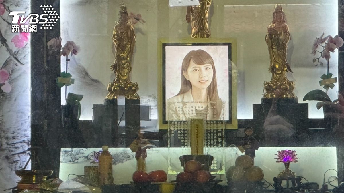 陳梅慧「微笑遺照」曝光！靈堂低調未掛名　原因曝光惹鼻酸