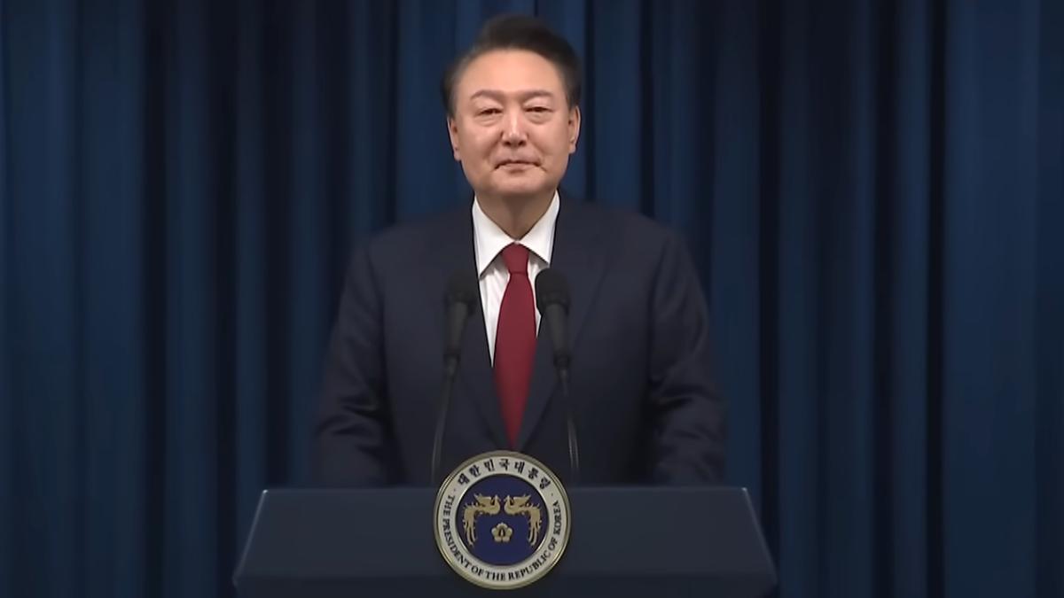 有片/尹錫悅快閃道歉「嘴角失守」偷笑?韓網氣炸:把人民當豬狗