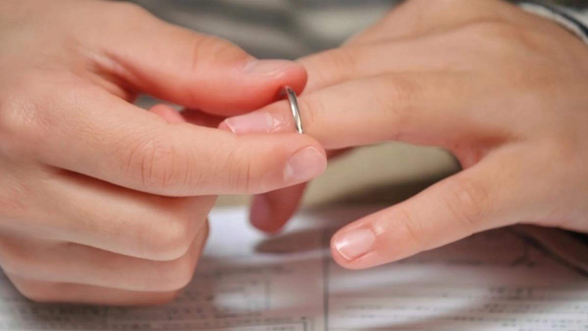 新婚夜婆婆宣讀4點家規　新娘霸氣秒摘戒：直接離婚