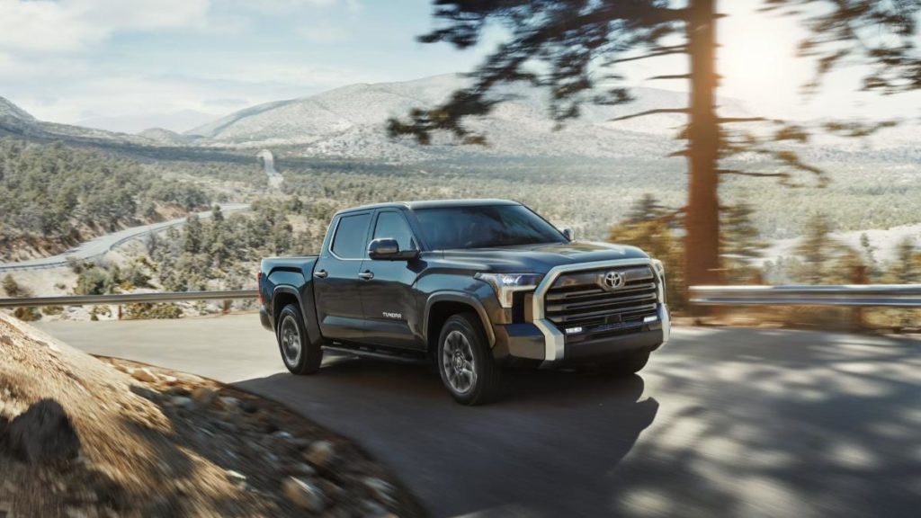 有望於2025年亮相的第9代Hilux，預期會改採和Land Cruiser、Tundra相同的非承載式TNGA-F模組化平台。（圖／Toyota提供）