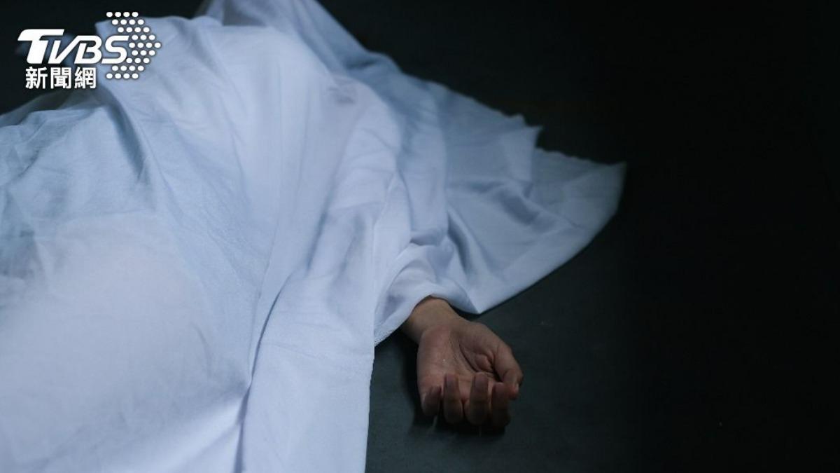 穿鞋突猝死!英31歲老師陳屍家中 法醫揭離奇死因:都是年輕人