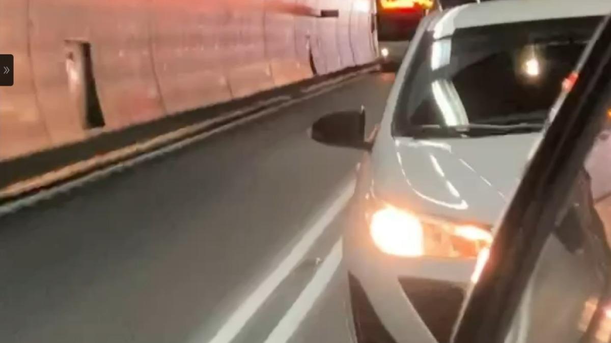 進雪隧被逼車!閃遠燈、猛按喇叭 駕駛嚇壞:根本不敢踩剎車