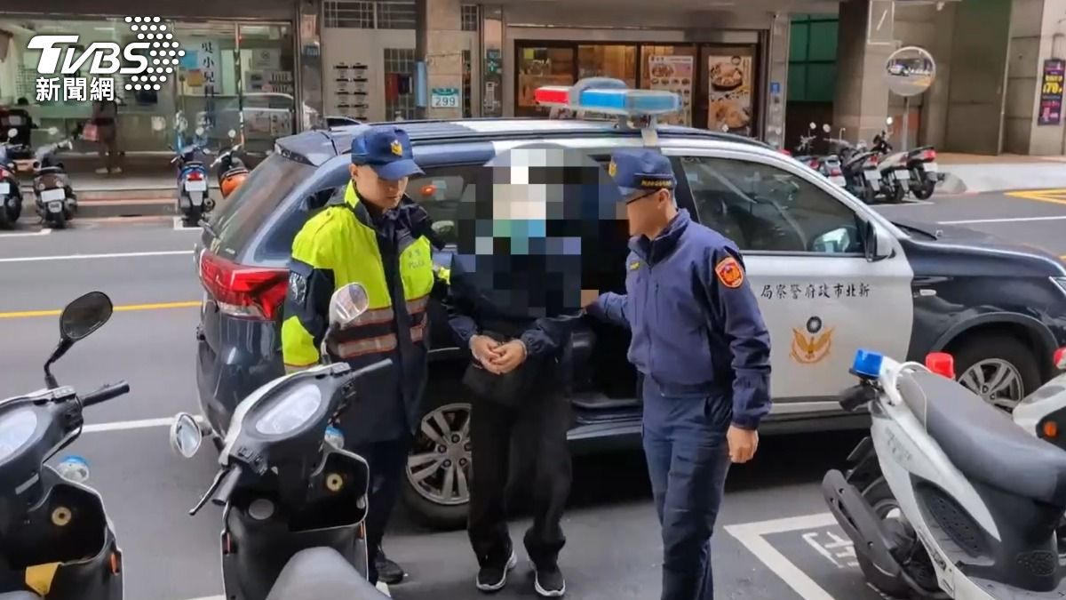 林男把妻子推下樓,警方依殺人罪將他移送法辦。(圖/TVBS)
