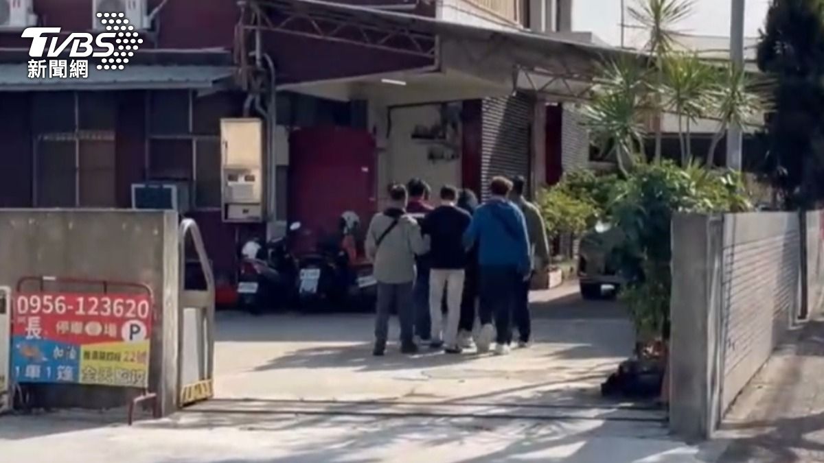 大雅分局組成專案小組前往，12小時內逮捕前往嘉義的李男等3人。（圖／TVBS）