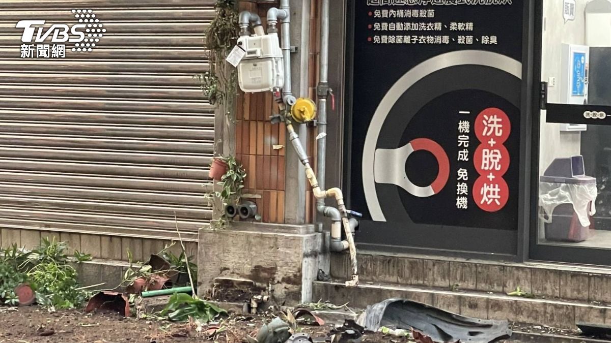 洗衣店的瓦斯管線受損。(圖/TVBS)