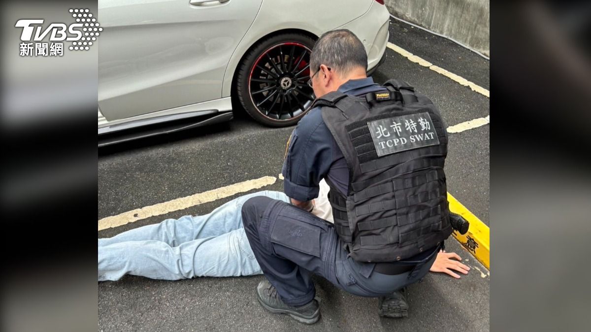 警方在雙北逮獲詐團成員7人。(圖/TVBS)