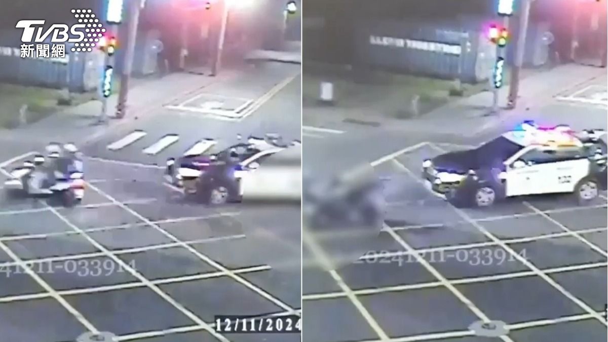 警車欲尾隨取締改裝機車(左),不料變換車道時撞上另輛機車。(圖/TVBS)