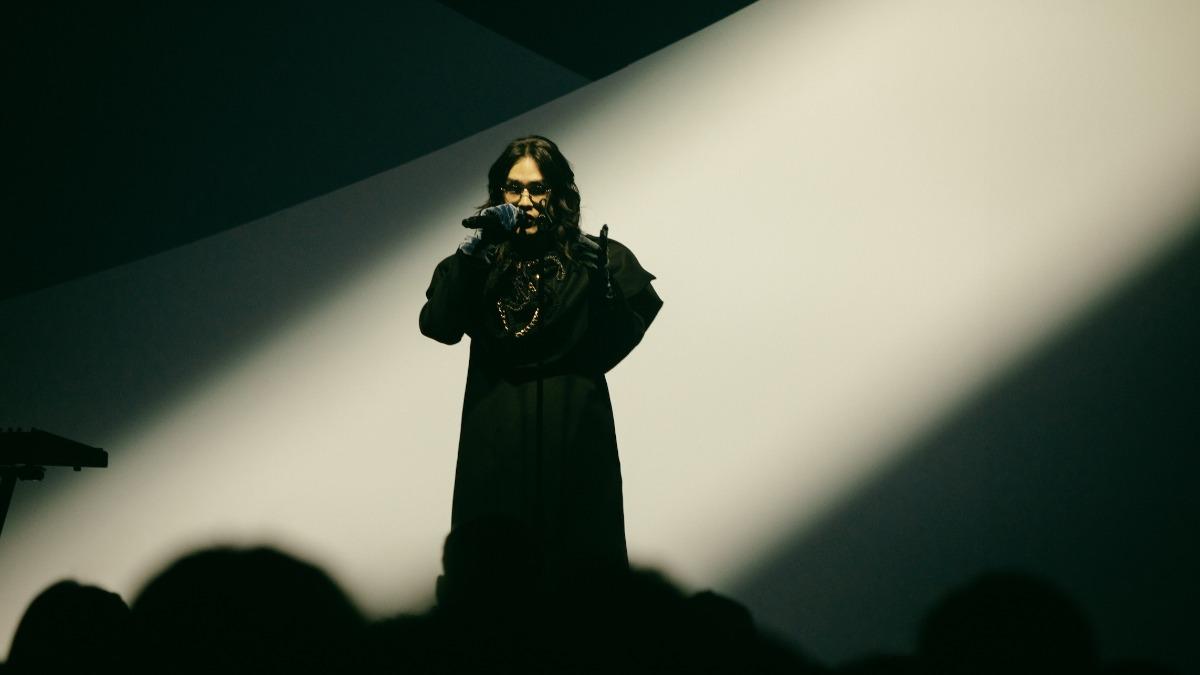 19歲罹癌治癒!男星10年後再長腫瘤 入院開刀近況曝