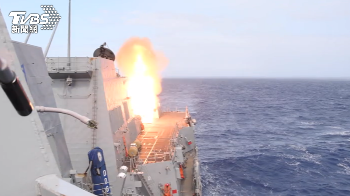 出事了！海軍軍艦執行76快砲射擊訓練爆「膛炸」意外　最新狀況曝