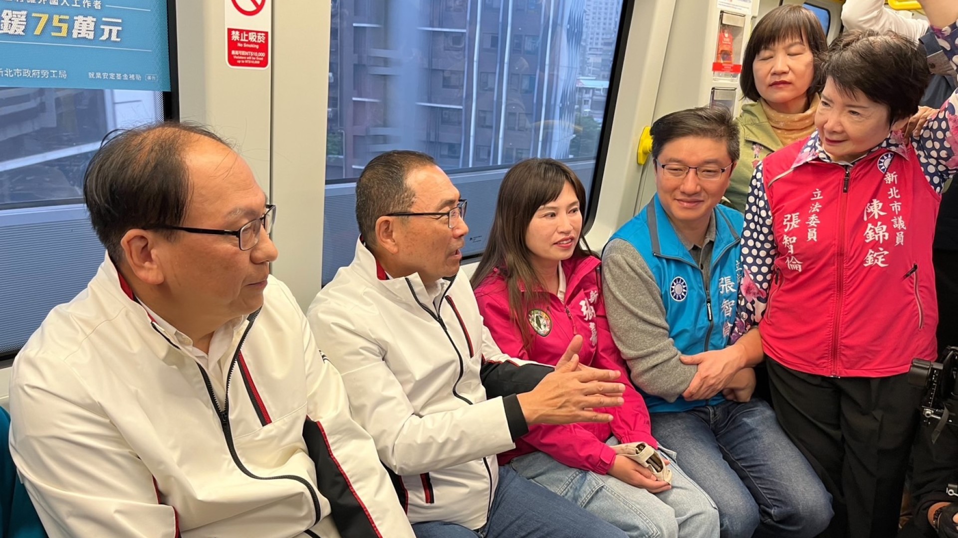 ▲侯市長視察新北環狀線列車運行。(圖片來源:新北市捷運工程局)