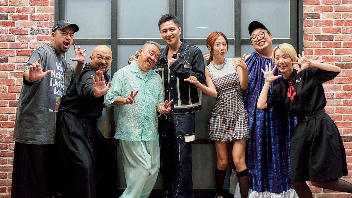 《夜市王》阿達（左起）、美麗本人、曾志偉、鄭人碩、金針菇、泰國娘娘、Lulu。（圖／緯來提供）