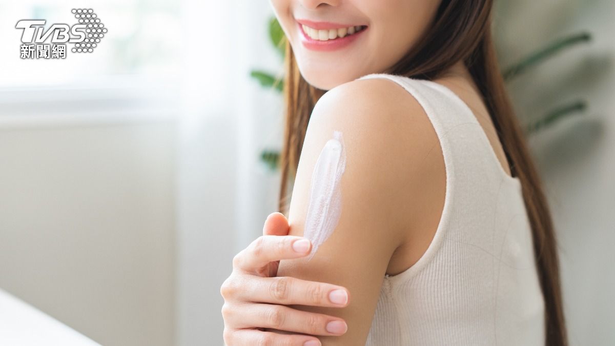 皮膚乾、不防曬恐傷腦!護膚10招一次看 醫揭擦乳液最佳時機