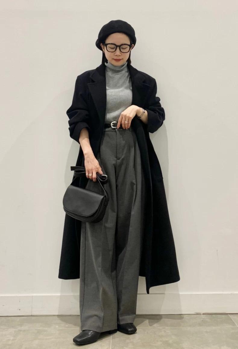 大衣X西裝寬褲。(圖/stylehint提供)