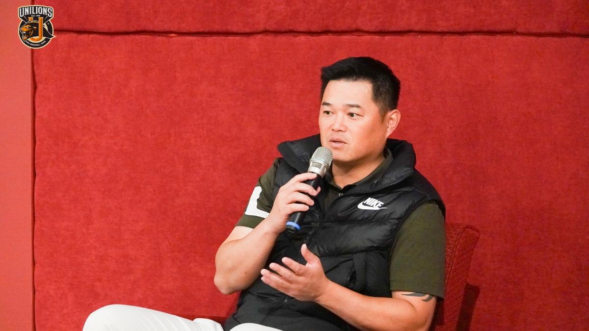 好久沒進總統府!胡金龍盼退休前再拿總冠軍:別讓賴總統等太久