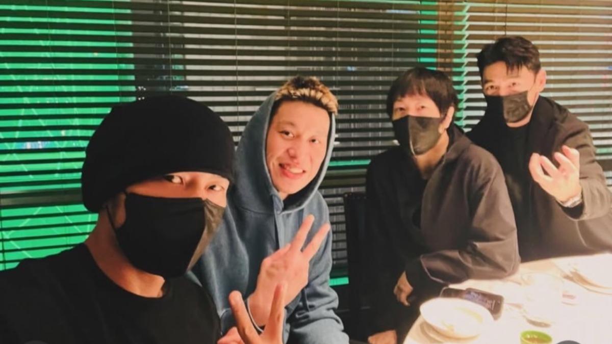 周杰倫不藏了！合體阿信辦大巨蛋慶功宴　他私下真面目被曝光