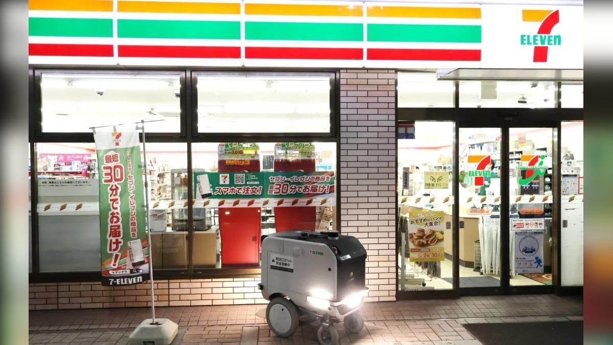 日7-11找長者多地區推機器人配送 民眾讚:懶人福音使命必達