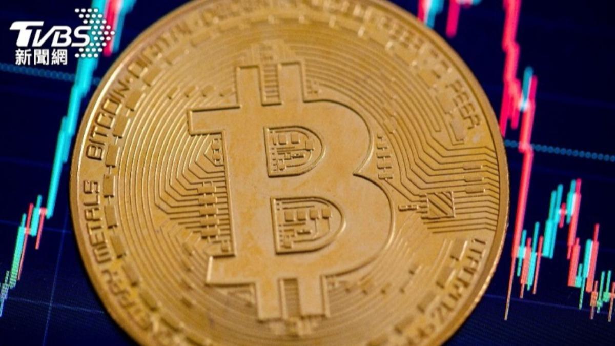 川普喊建戰略儲備!比特幣破10.6萬美元再創新高 連7周上漲