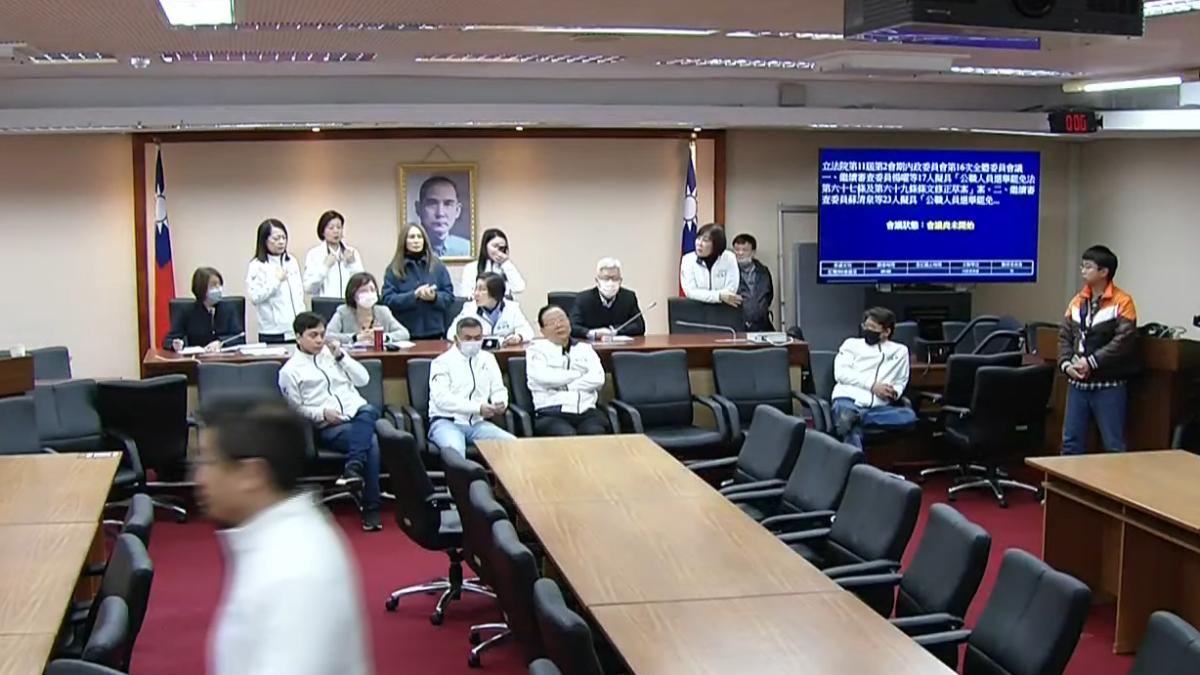 為戰《選罷法》僵持2小時 藍委控林淑芬「搶議事人員電腦」