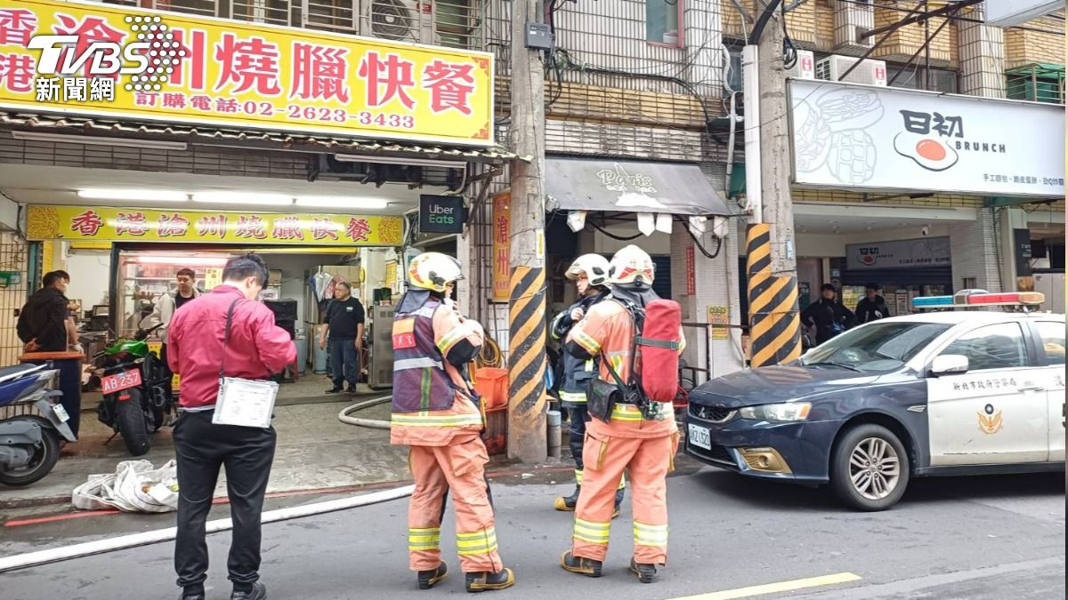 男子因借不到錢在屋內縱火，造成3人送醫。（圖／TVBS）