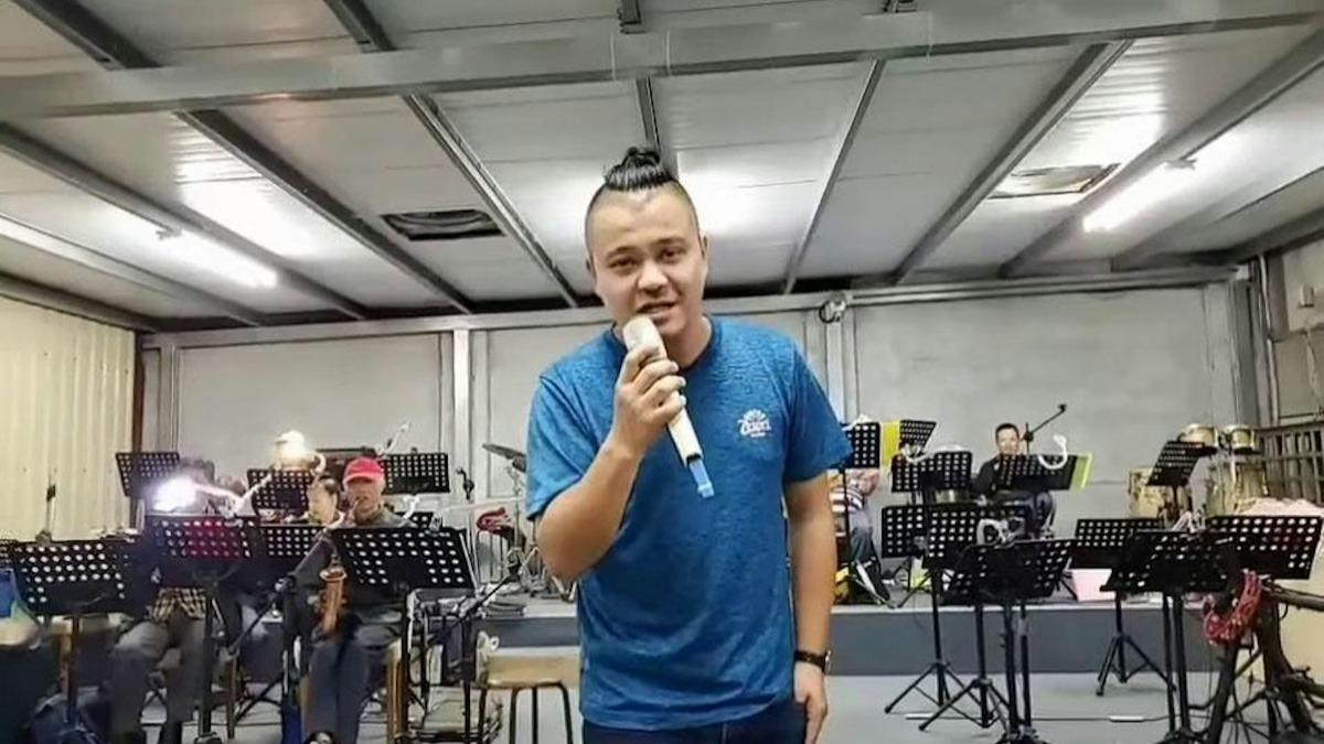 在泰國失蹤的台中38歲商演歌手「康岳」,同Andy一樣被禁錮在「交克園區」。(圖/翻攝自康岳臉書)