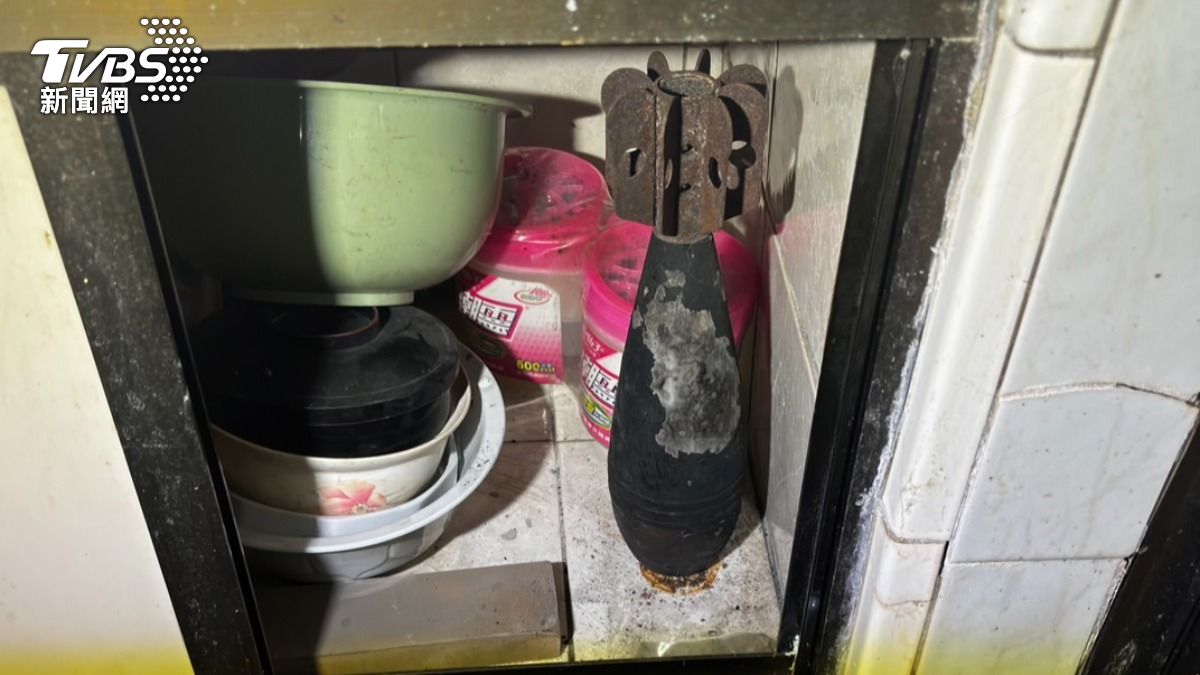 驚魂!高雄女整理亡父家驚見「未爆彈」!軍警衝現場拉封鎖線