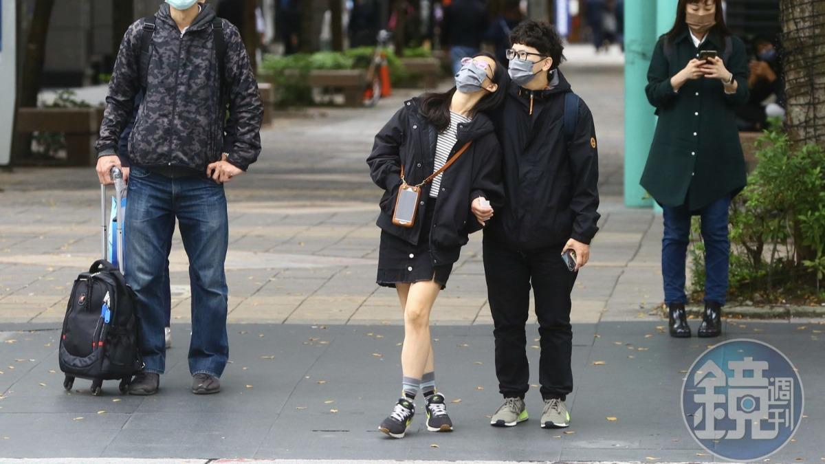 一週天氣曝光!大陸冷氣團一波波來 鄭明典揭冷空氣接力原因