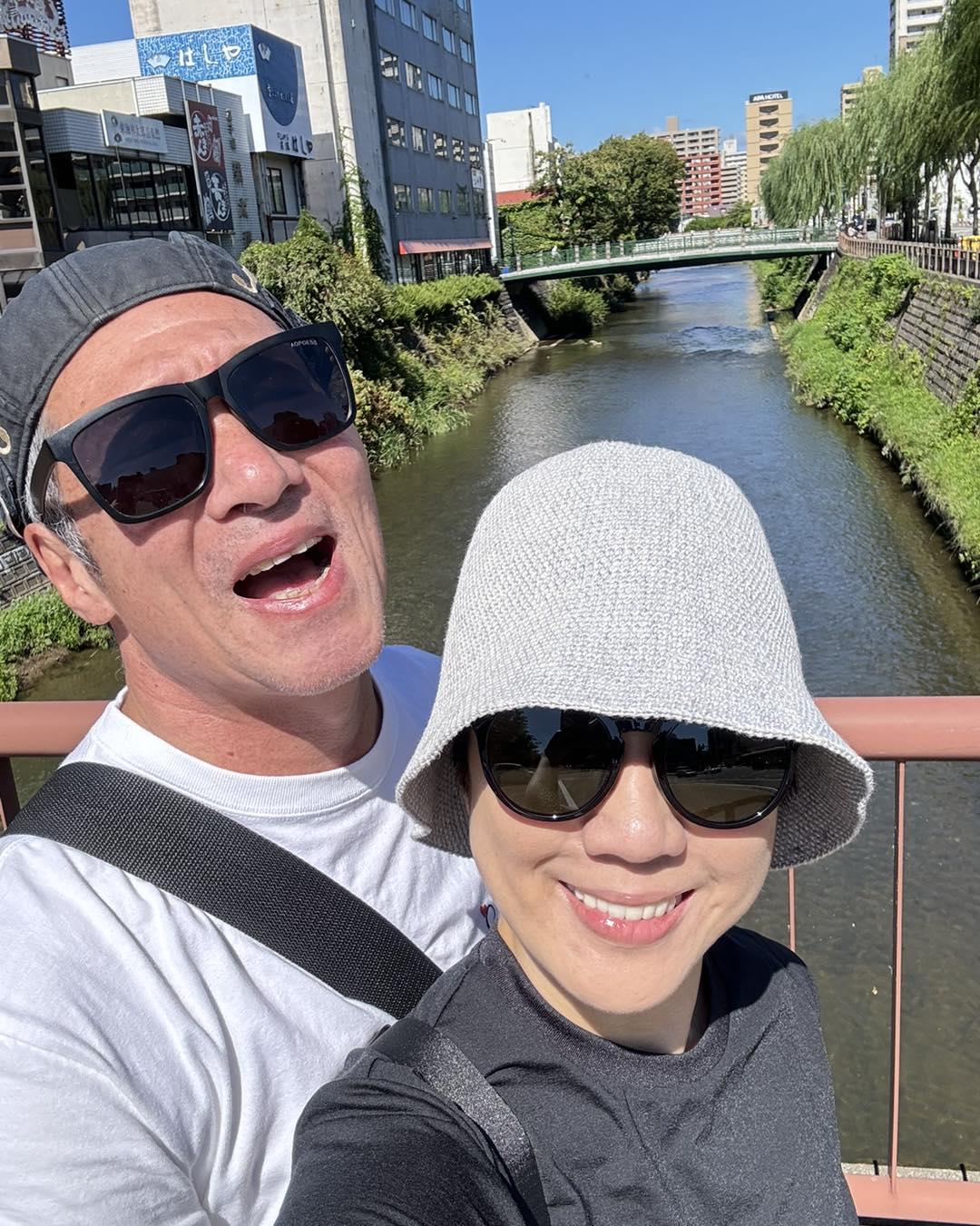 黃仲崑與老婆Lulu婚姻長跑17年，幸福羨煞旁人。（圖／翻攝自「Lulu老師的身體美學」臉書）