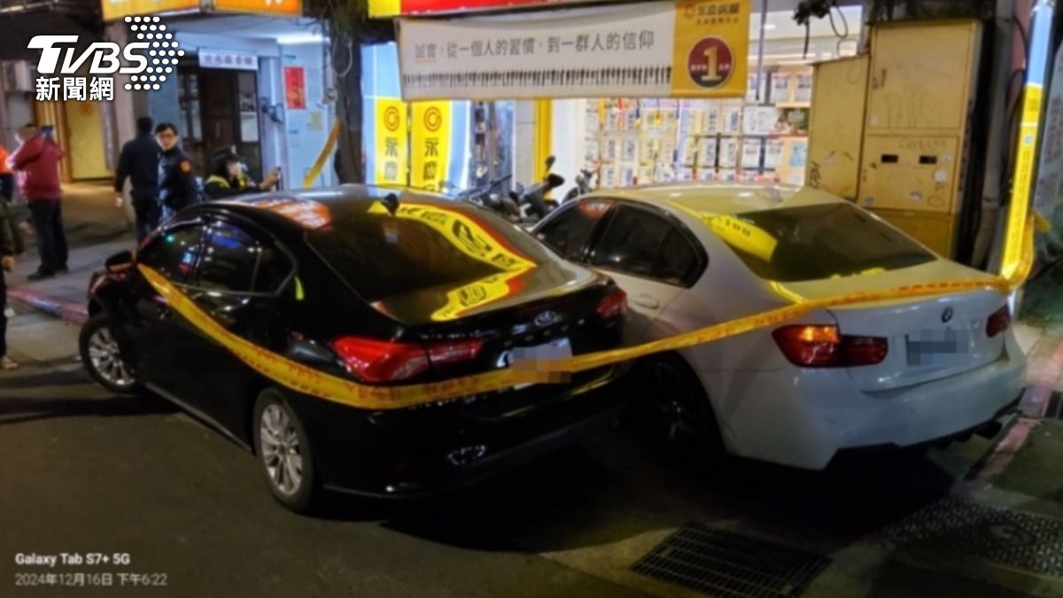 快訊/北市7車連環撞!2大5小撞一團 女行人遭波及受傷