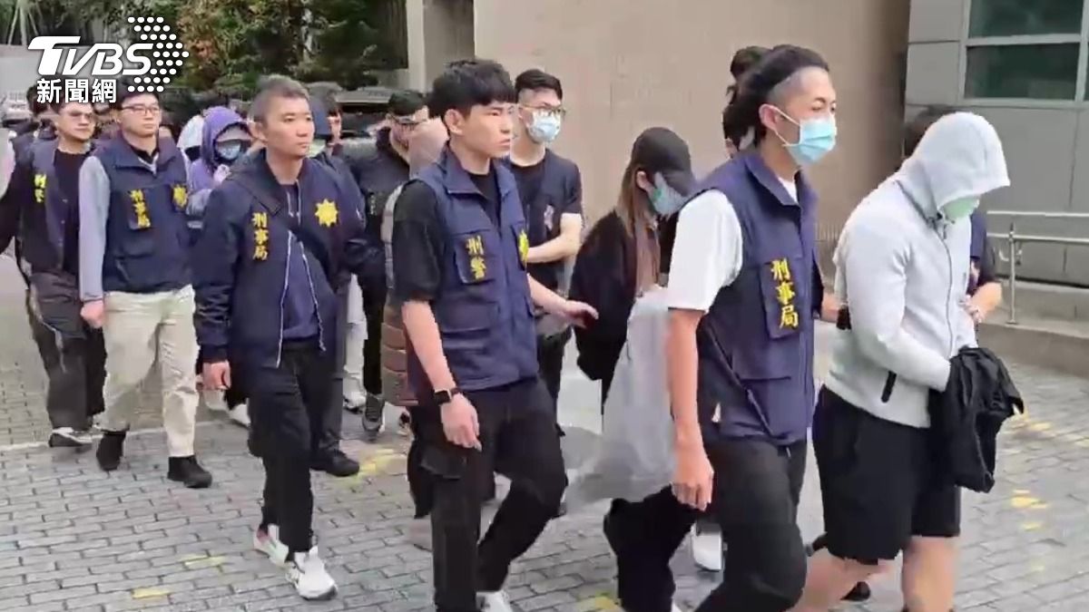 剷除最大黃牛帝國!刑事局全台6地逮14人 查獲門票上千張