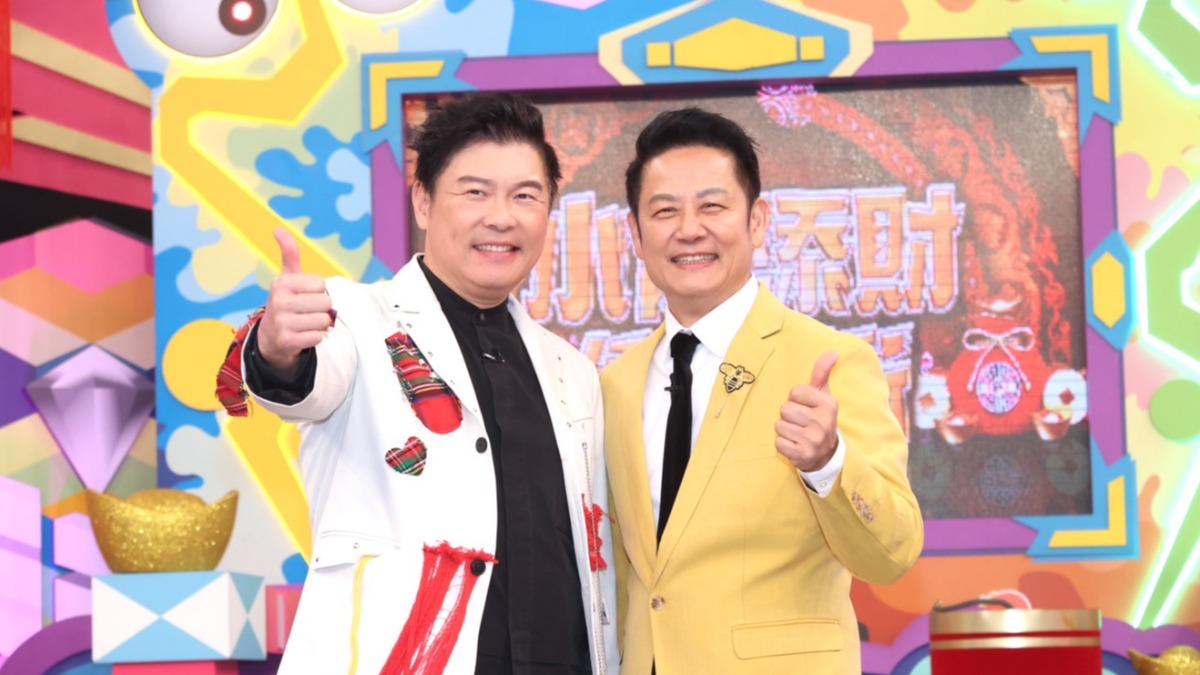 曾國城(左)、徐乃麟錄過年特別節目。(圖/黃盈容攝)