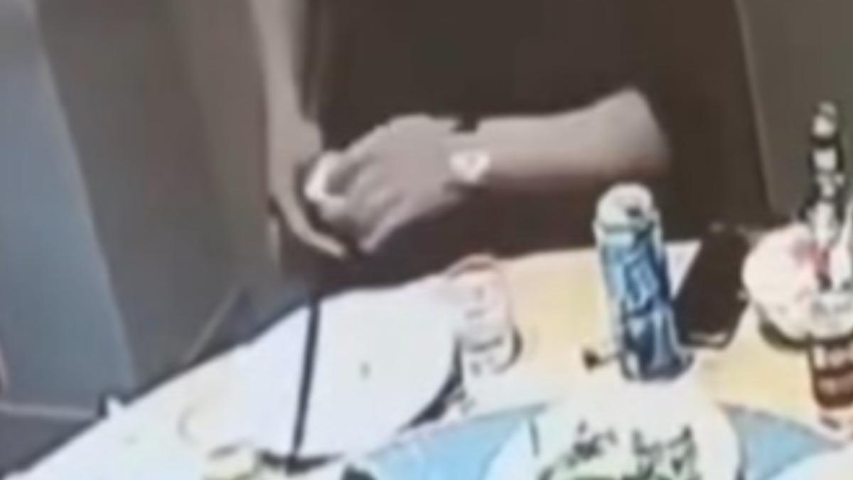 辦桌吃出捲Q黑毛!陸男急拗折扣 結帳前「褲襠狂拔」糗露陷