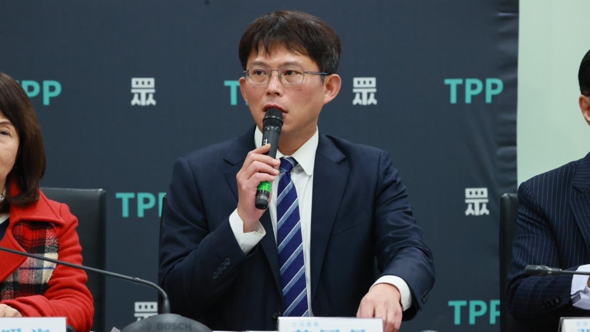 批綠企圖暴力癱瘓立院 黃國昌狠酸「賴清德不合意就搞國會戒嚴」