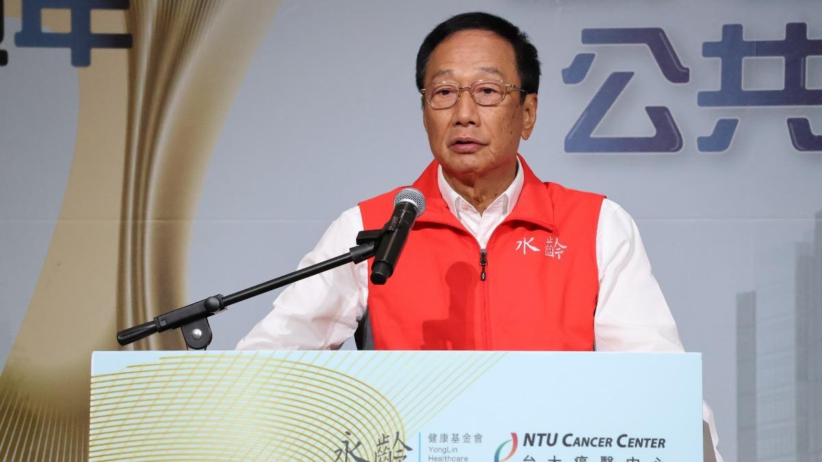 台大癌醫院慶正逢亡妻75歲冥誕 郭台銘:走進醫院就想到她