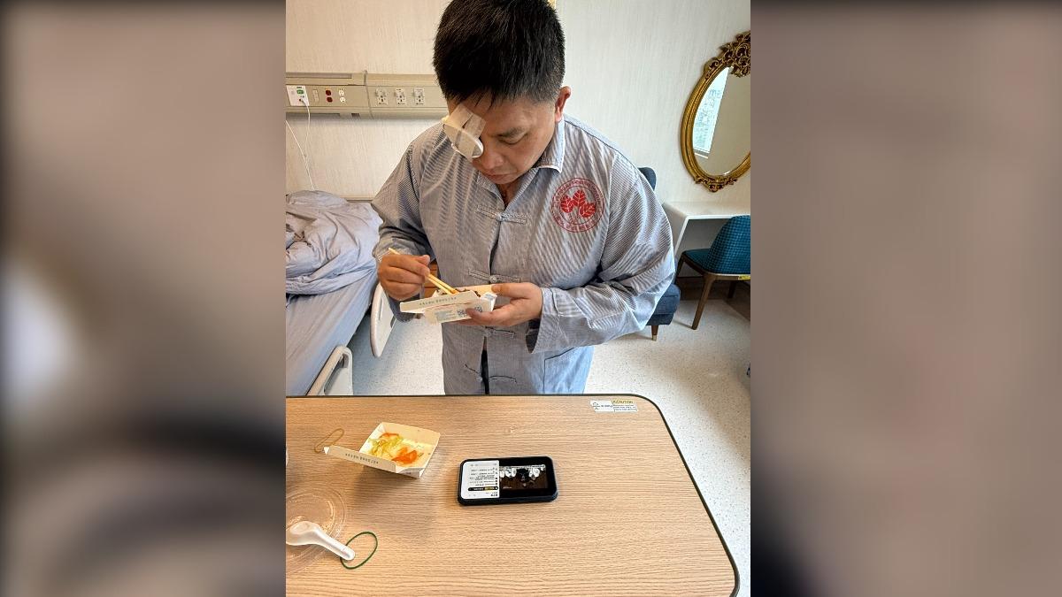 立院攻防過勞！吳宗憲眼睛出血「幾乎看不見」　今下午緊急手術