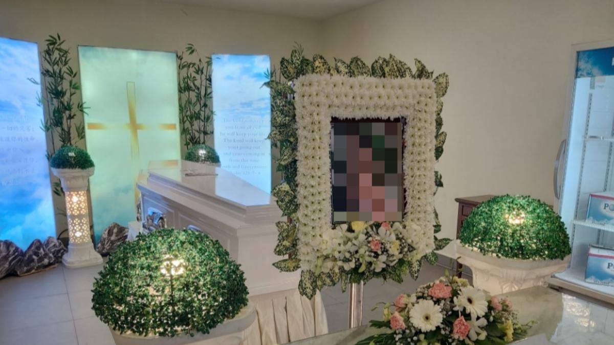 死者露絲的家人為其舉行告別式。(圖/翻攝自聯合早報)