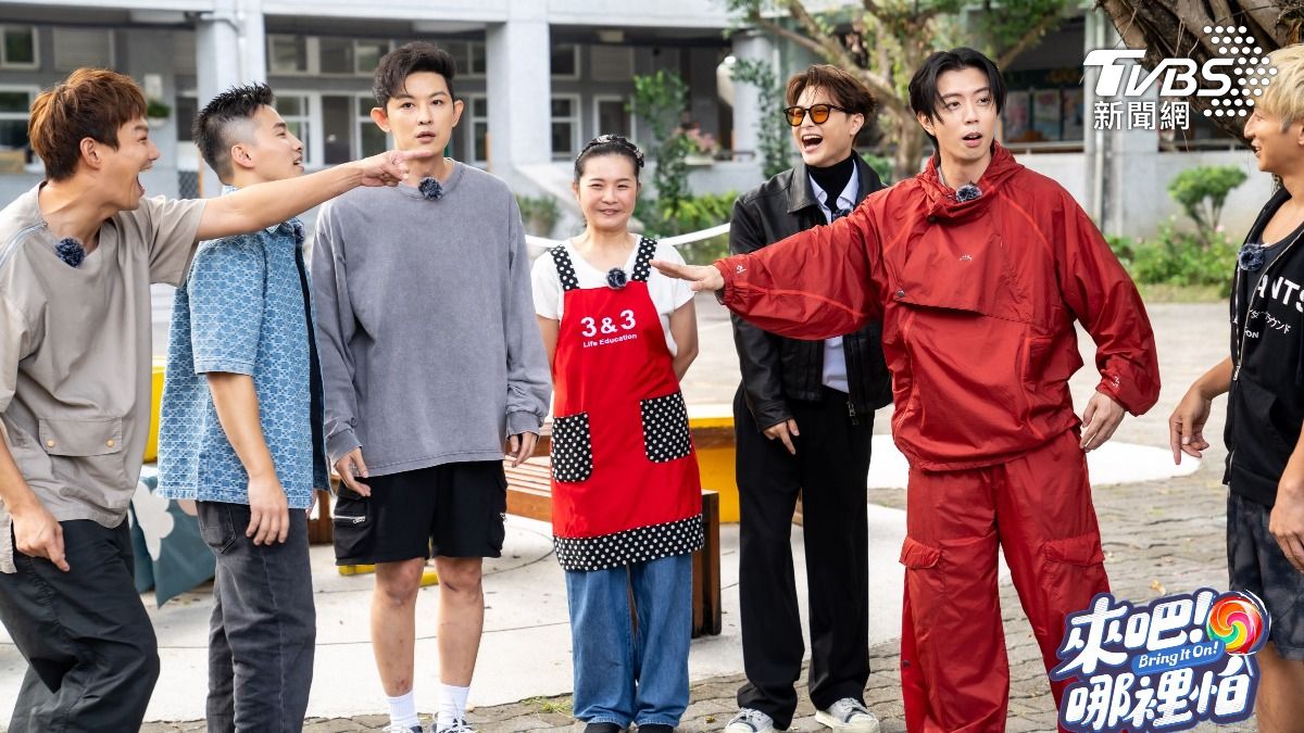 小杰(右二)被鑑定為最不受小孩歡迎的臉,引發五棒無情嘲笑。(圖/TVBS)