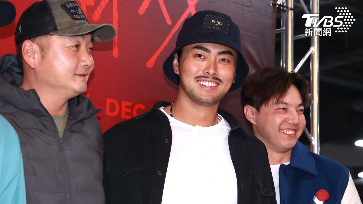 家正婦快看!林家正朝聖張惠妹 嗨跳〈三天三夜〉畫面外流