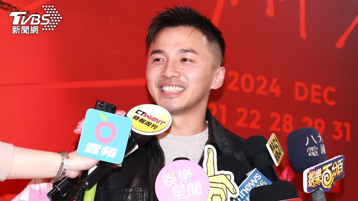 阿緯笑說老婆錢錢是張惠妹鐵粉,甚至還會模仿偶像簽名。(圖/黃城碩攝)