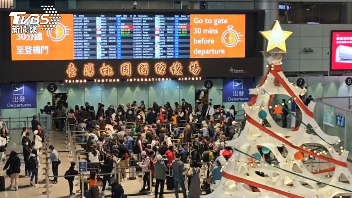 桃機安檢苦等1小時!一票嘆「年假出國惡夢」:出境90分鐘起跳