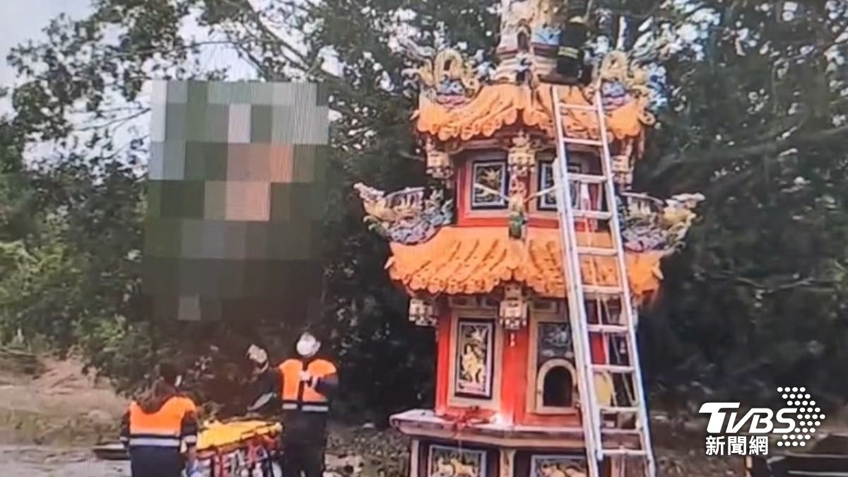 快訊/遭石塊擊中!花蓮工人跌落宮廟金爐塔 送醫不治