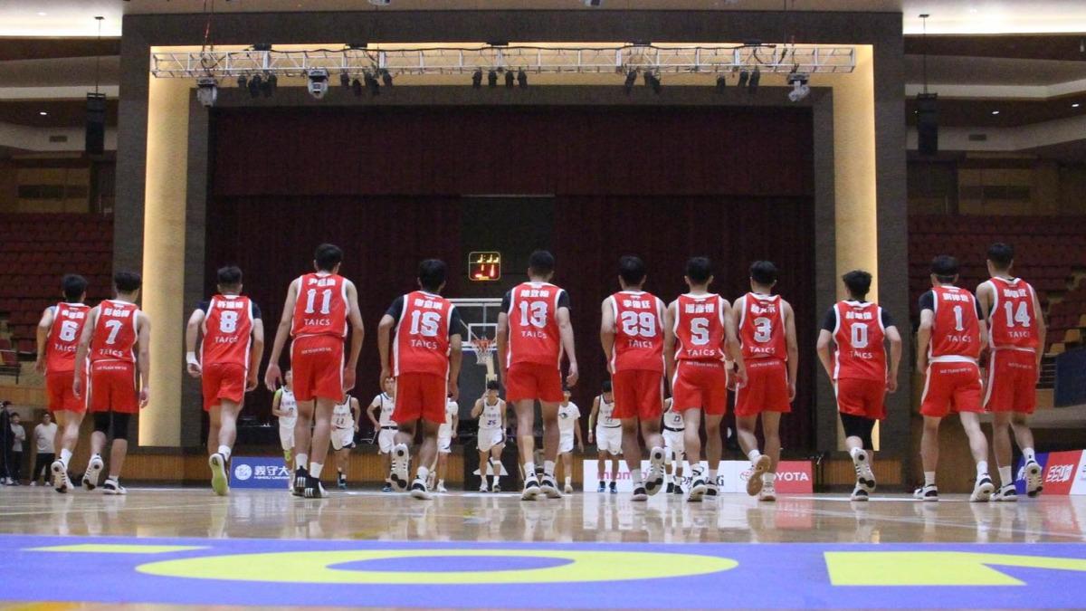 UBA/台師大帶錯球衣遭裁判沒收比賽 健行20比0獲勝