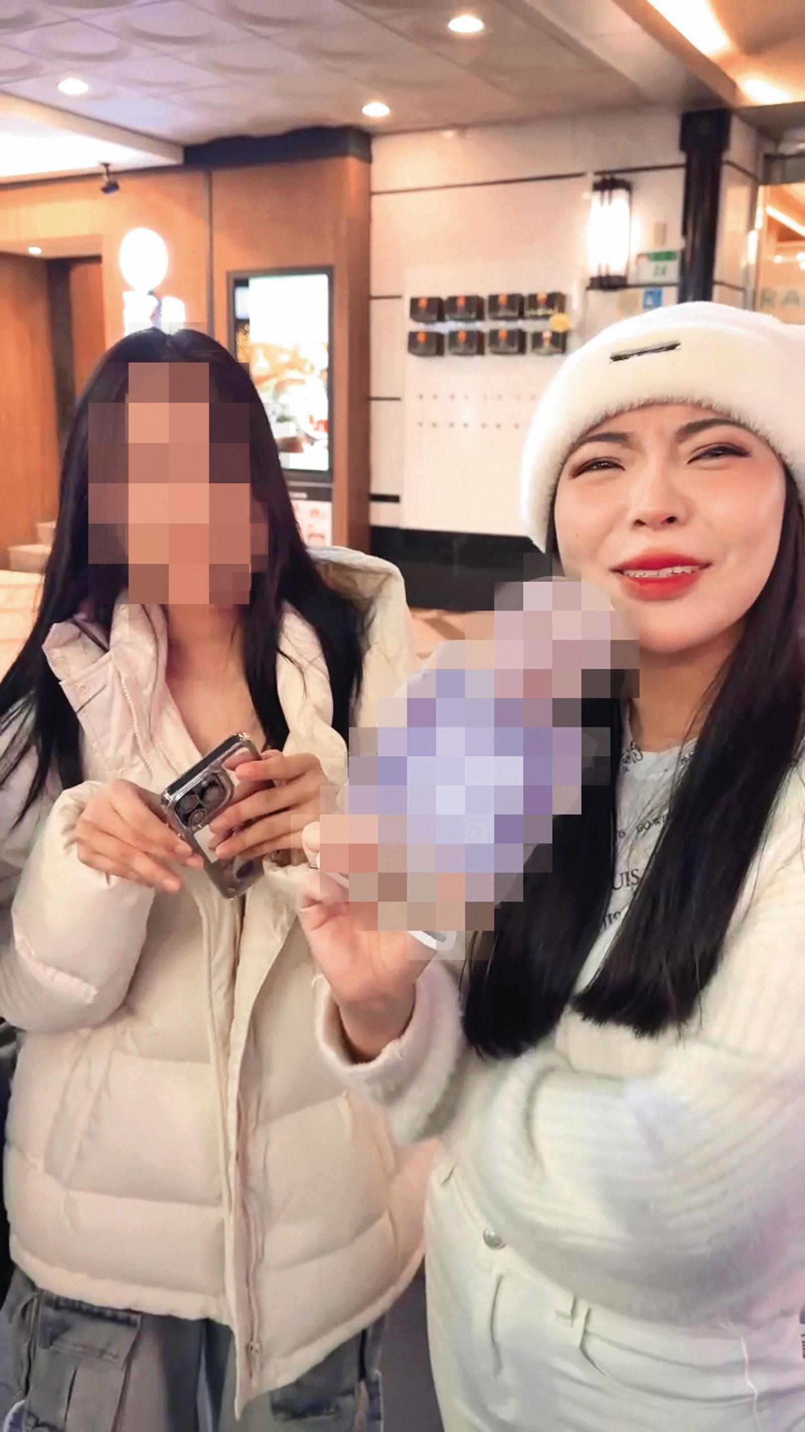 今年16歲的L女（左）接受街訪時，意外暴露了和孫生的過往。（圖／翻攝自網路）