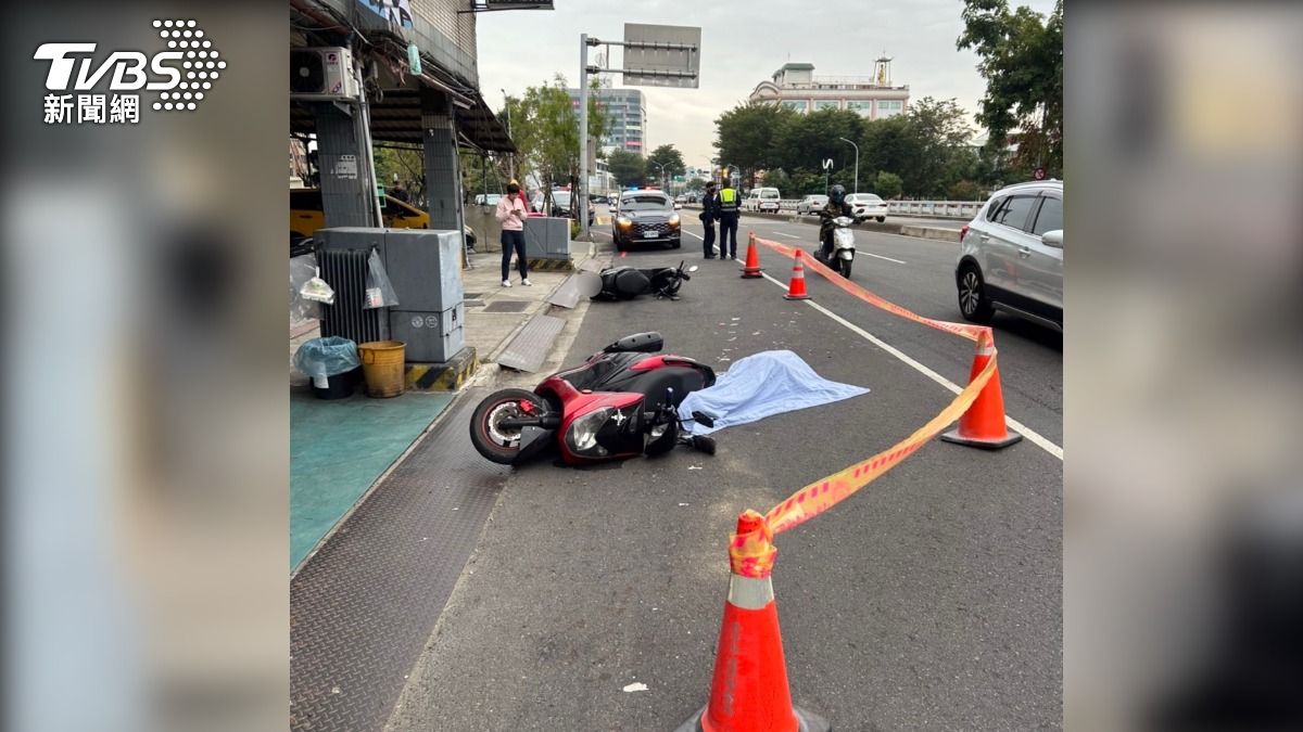 周姓公車司機煞車不及,後輪直接輾斃林男。(圖/TVBS)