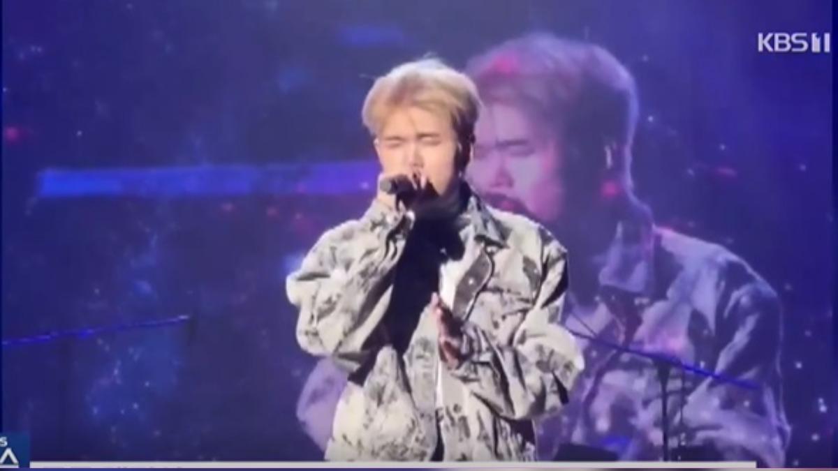 中國舉辦的K-Pop演唱會「掛羊頭賣狗肉」,本地歌手還會山寨韓國藝人裝扮。(圖/翻攝自n.news.naver.com)