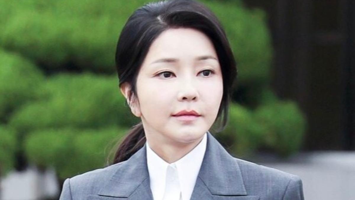 議員爆料戒嚴當晚金建希赴醫美診所待了三小時。(圖/翻攝自中央日報日本語版)