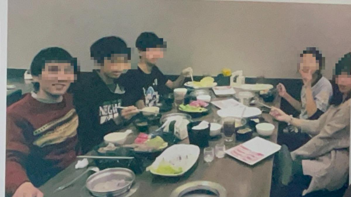 麥當勞打工遭性侵逼死!母曬愛女童年照:拿拐杖敲妳棺木 一家5口背景曝