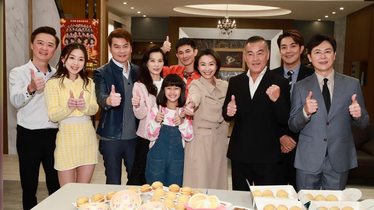 《好運來》首播收視開紅盤!侯怡君「一人分飾兩角」創演技巔峰